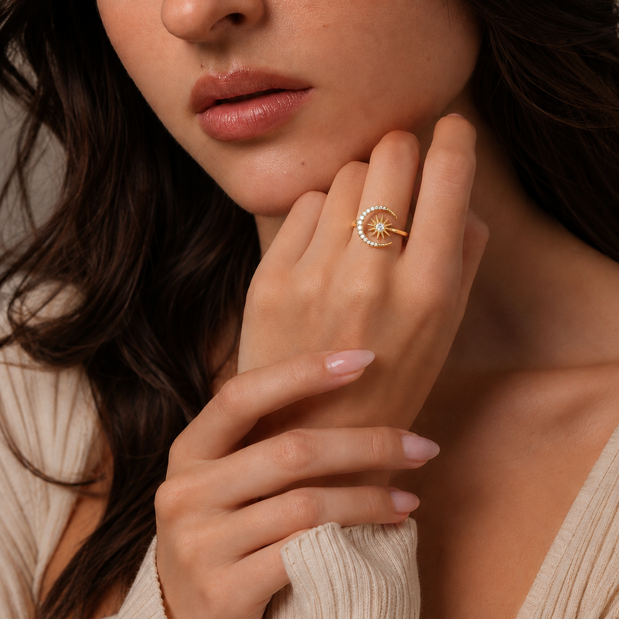 Anillo Luna Creciente — Renacer en Luz