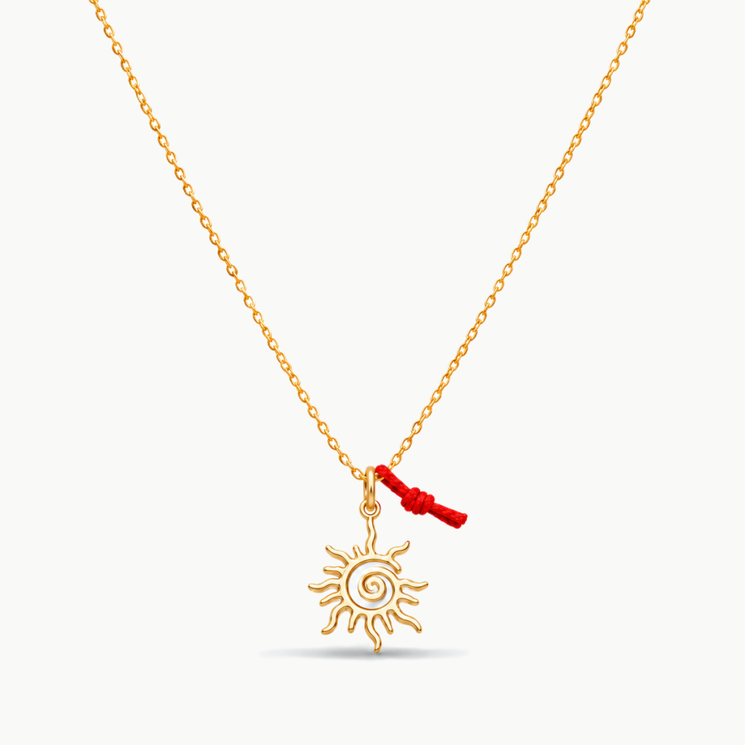 Collar Amuleto Hilo Rojo