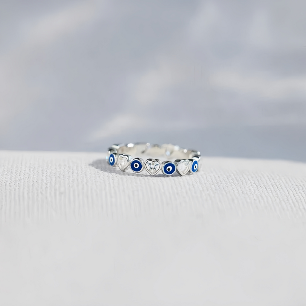 Anillo Protector de Corazón y Ojo Turco