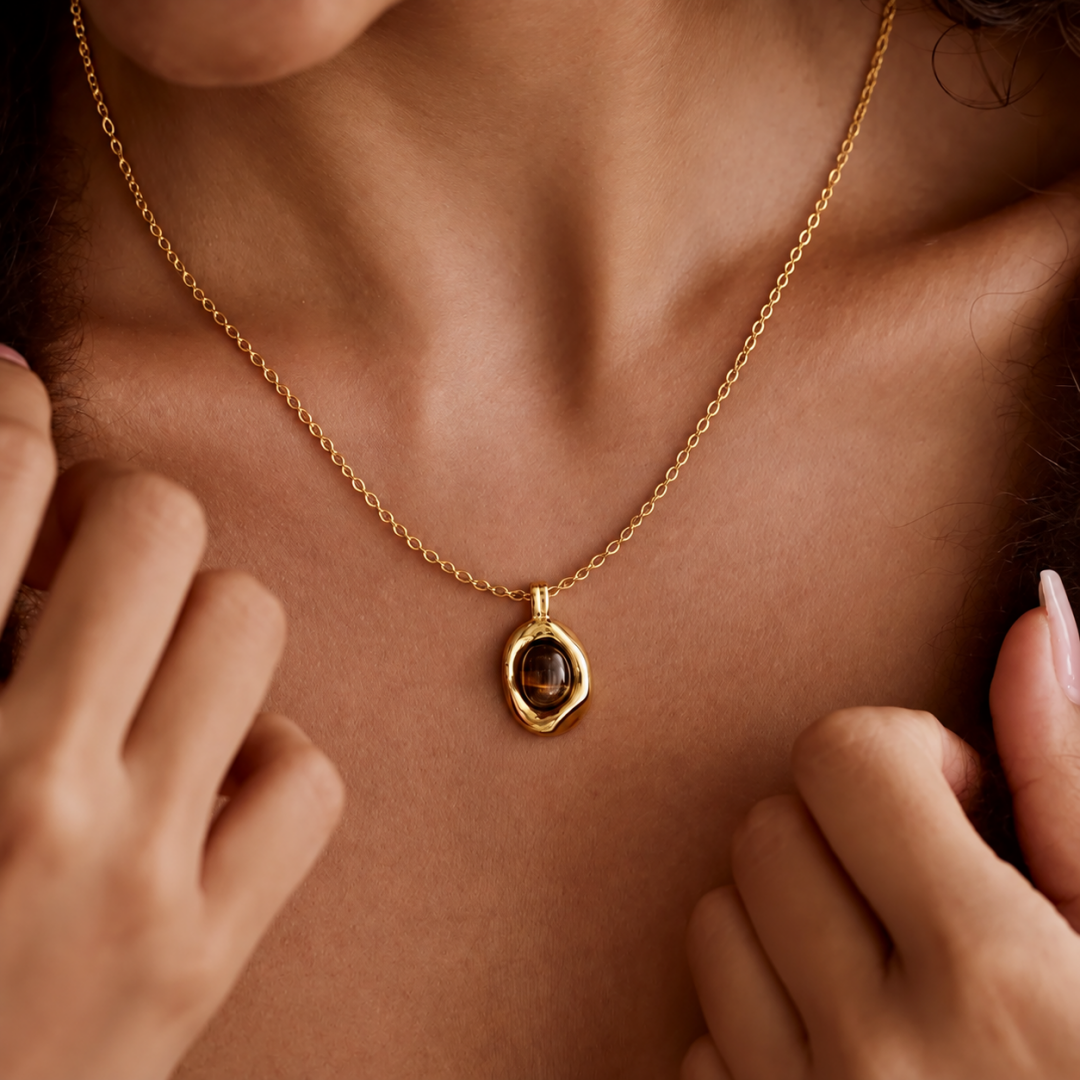 Collar Brújula Interior – Ojo de Tigre