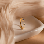 Anillo Trébol Zafiro  – Fortuna y Nuevos Comienzos